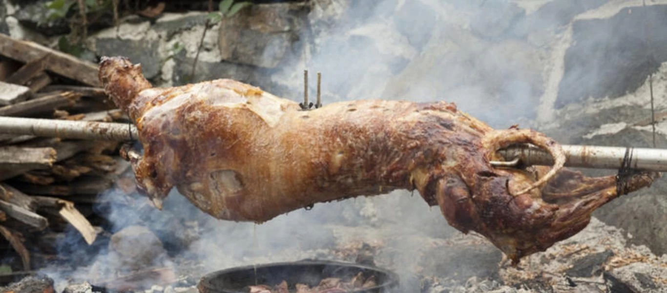 Πάσχα: Προσοχή με τις υπερβολές στο κρέας - Τα όρια χοληστερίνης για όλες τις ηλικίες